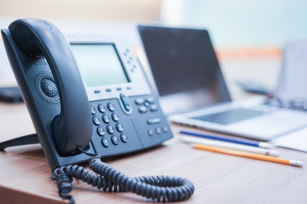 Cost of SIP Trunk vs Hosted VoIP